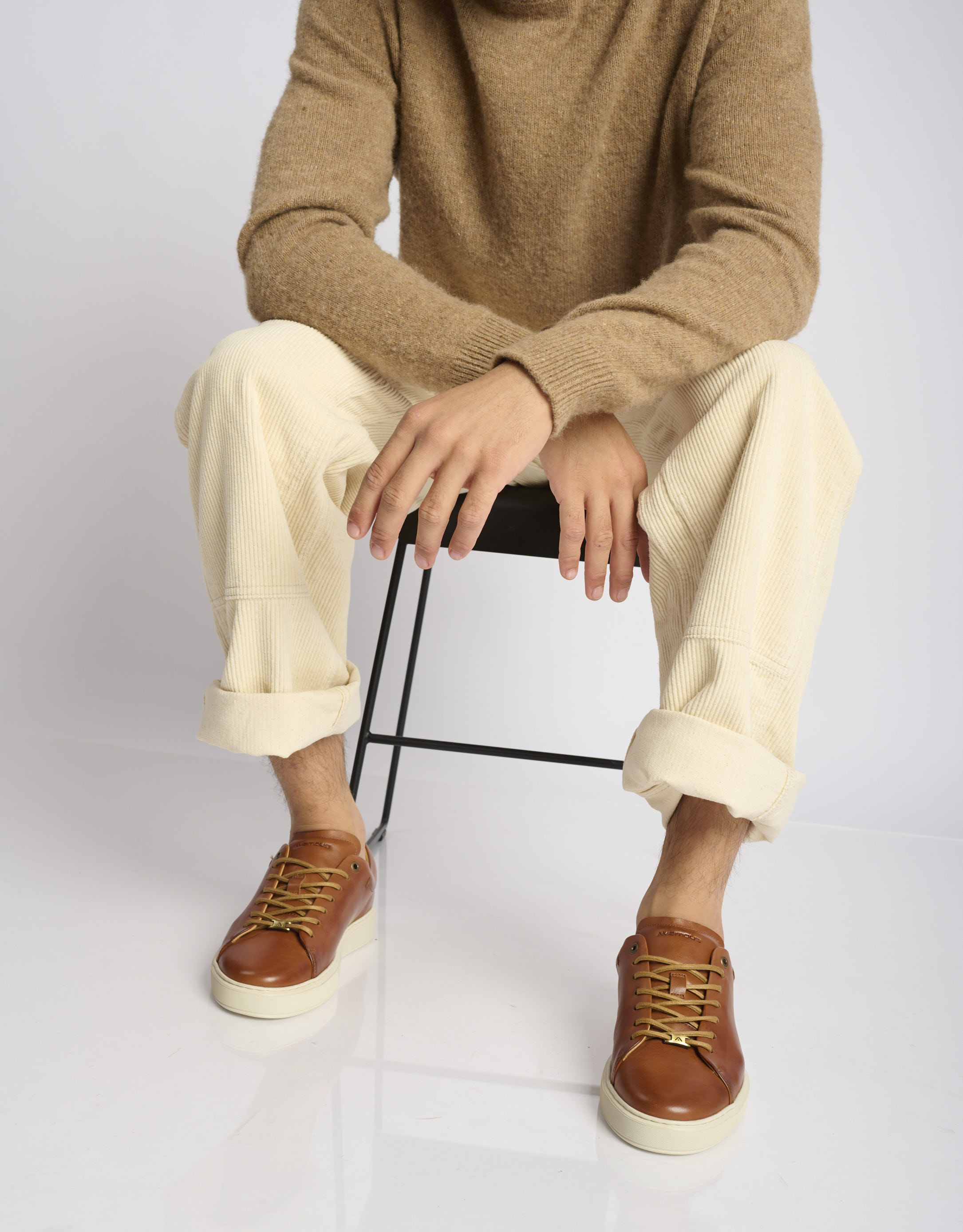 נעלי גברים - Ambitious - סניקרס עור LEWIS - קאמל1