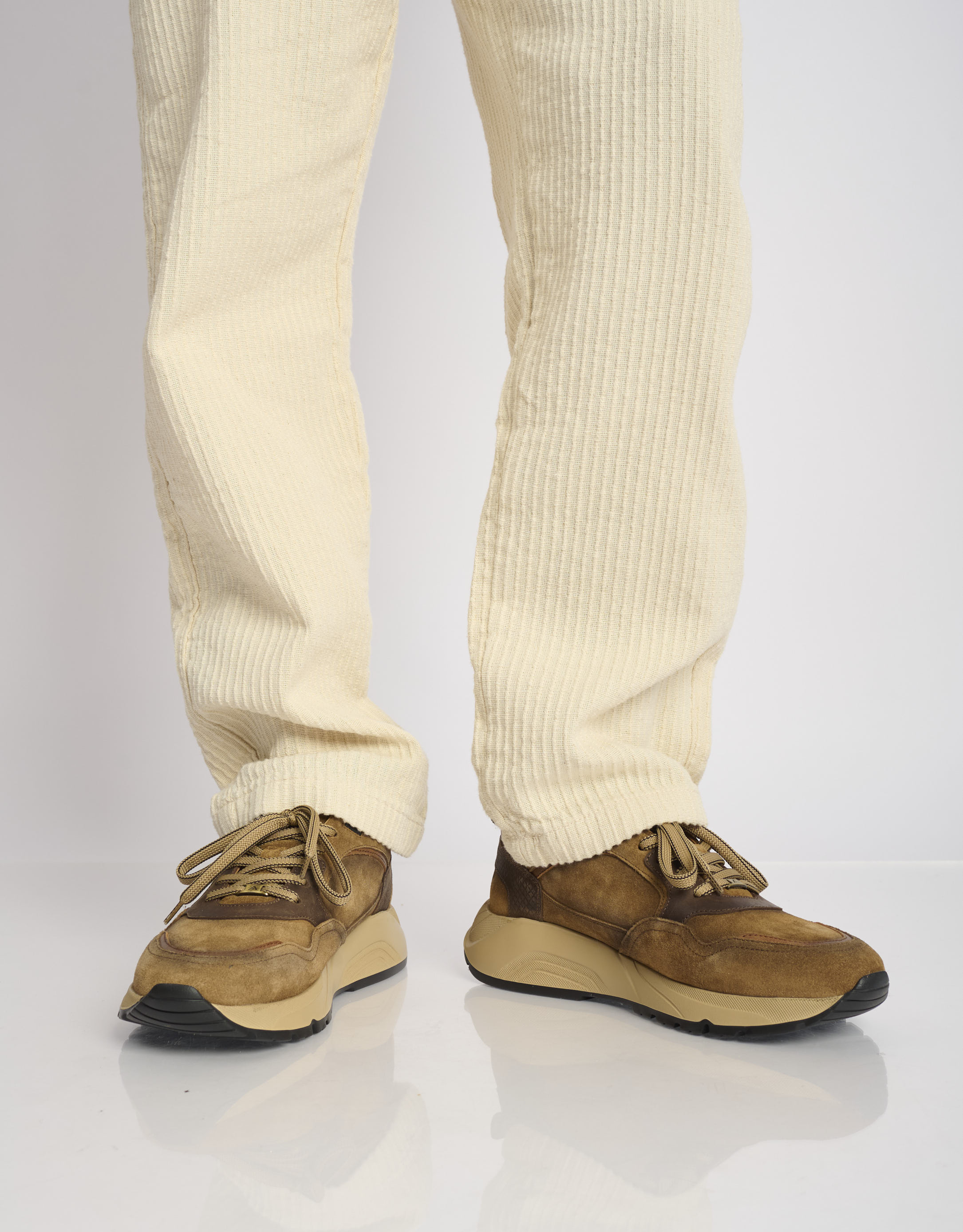 נעלי גברים - Ambitious - סניקרס עור STRIDER - חום1