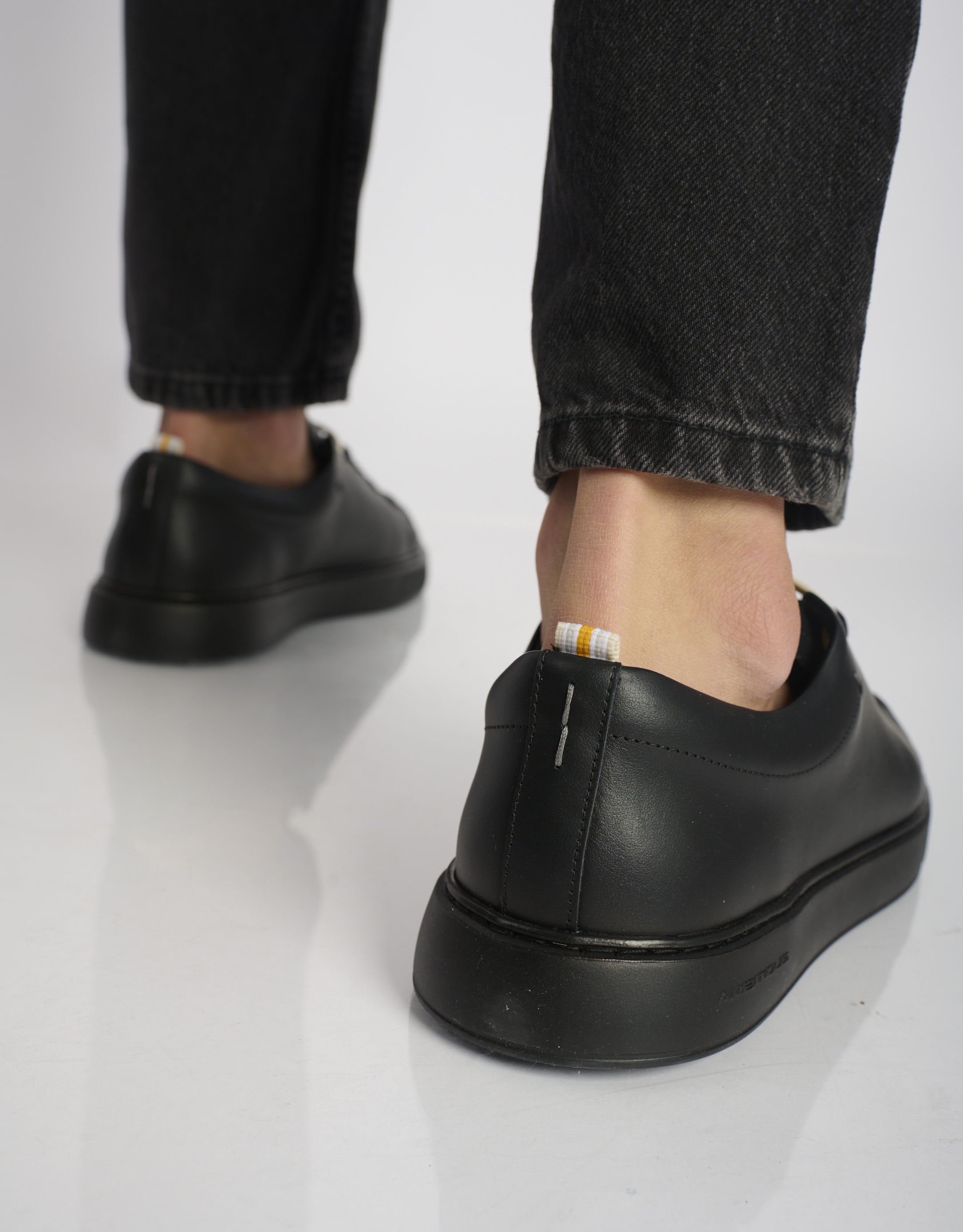 נעלי גברים - Ambitious - סניקרס עור LEWIS - שחור3