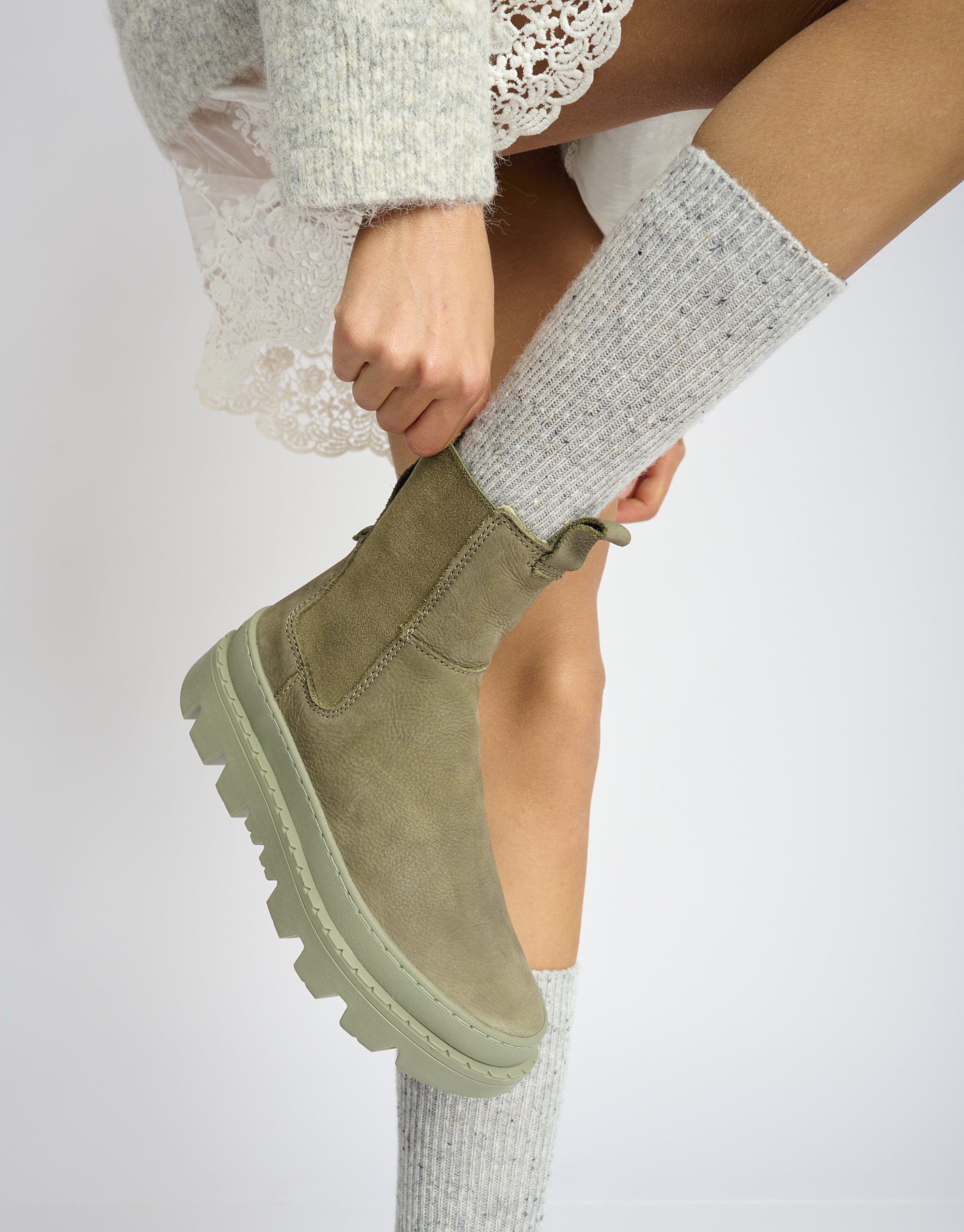 נעלי נשים - Satorisan - מגפונים UNALOME ELASTIC - חאקי1