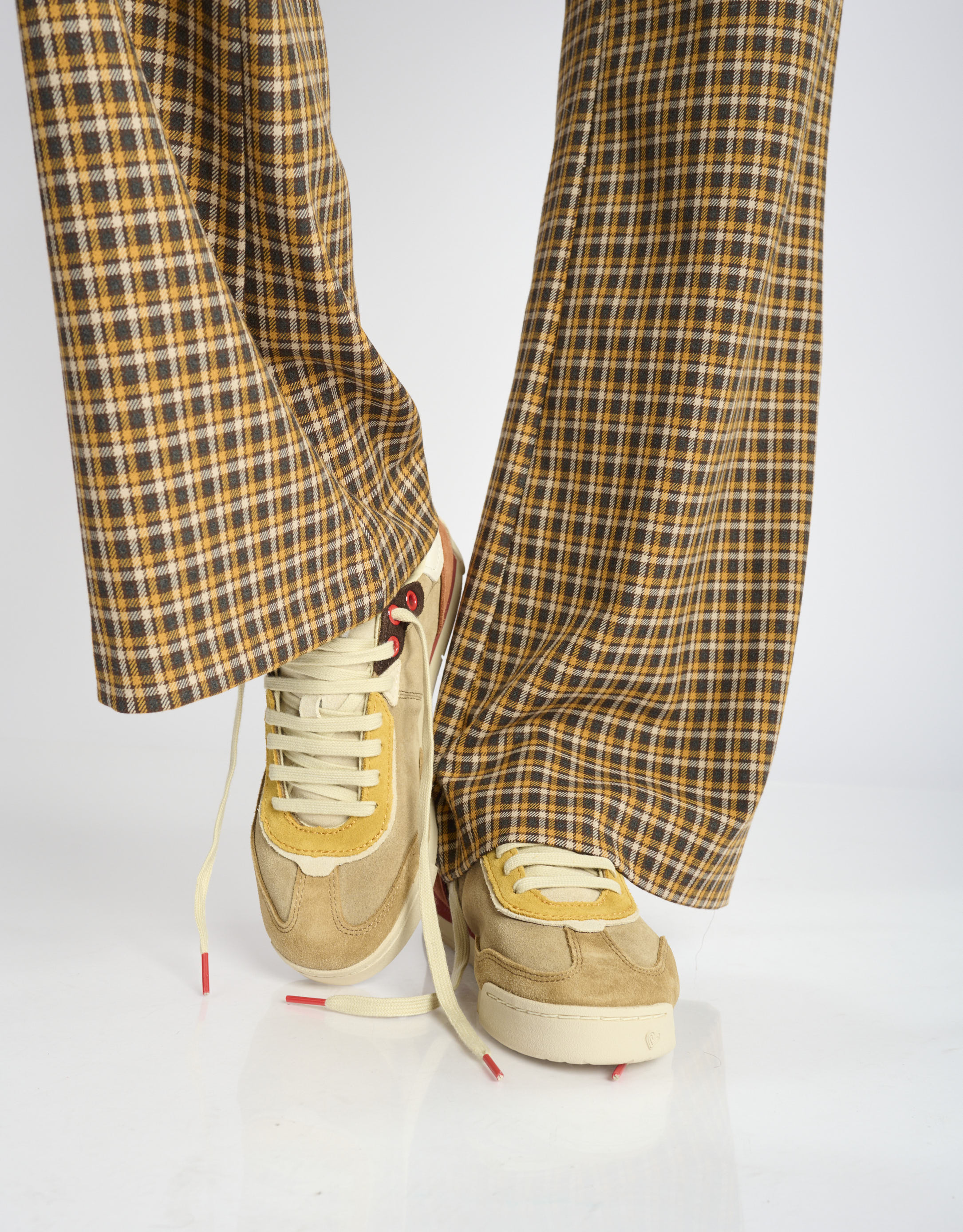 נעלי נשים - Satorisan - סניקרס זמש ENSO - בז'1