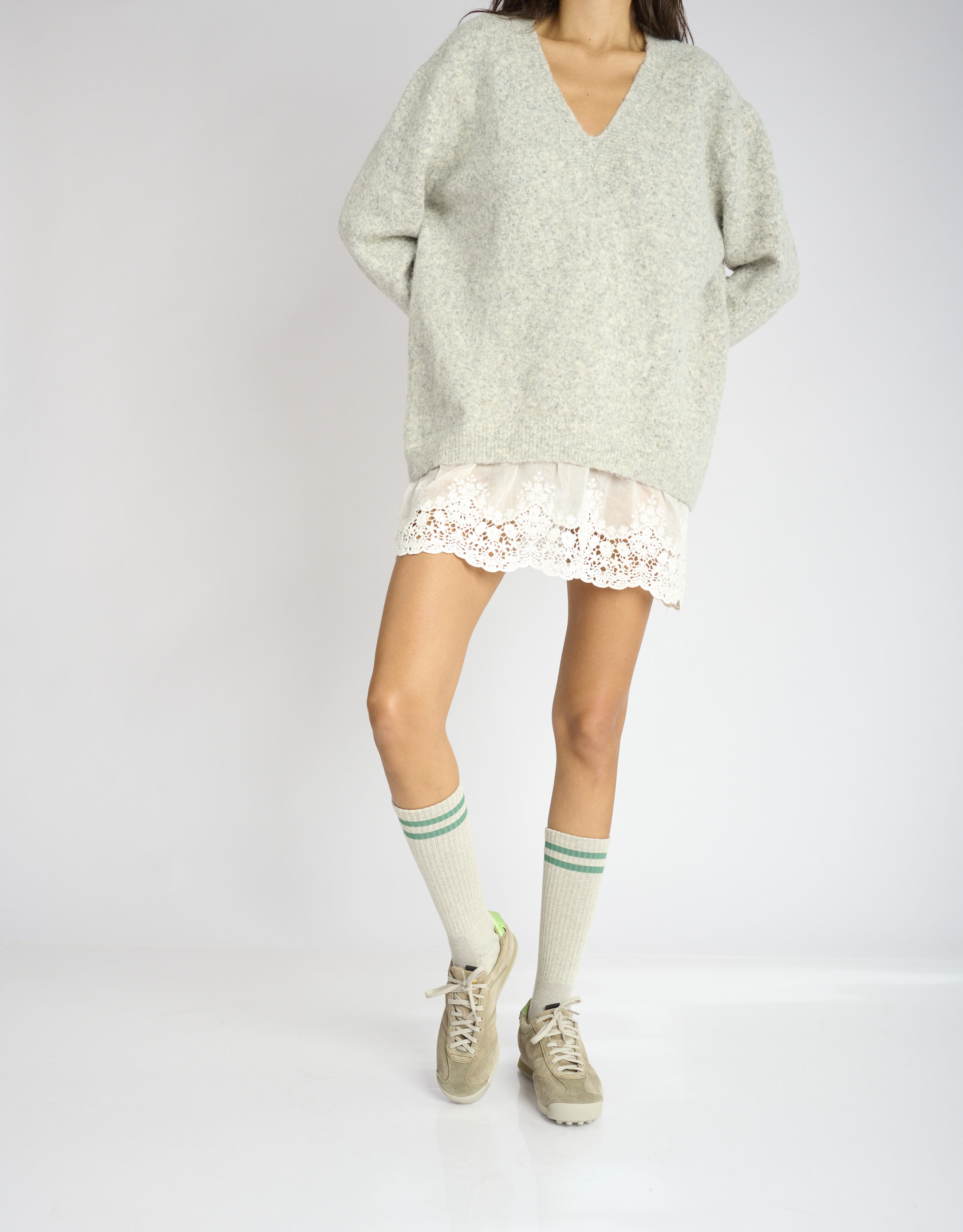 נעלי נשים - Satorisan - סניקרס זמש STARDUST - אפור חום2