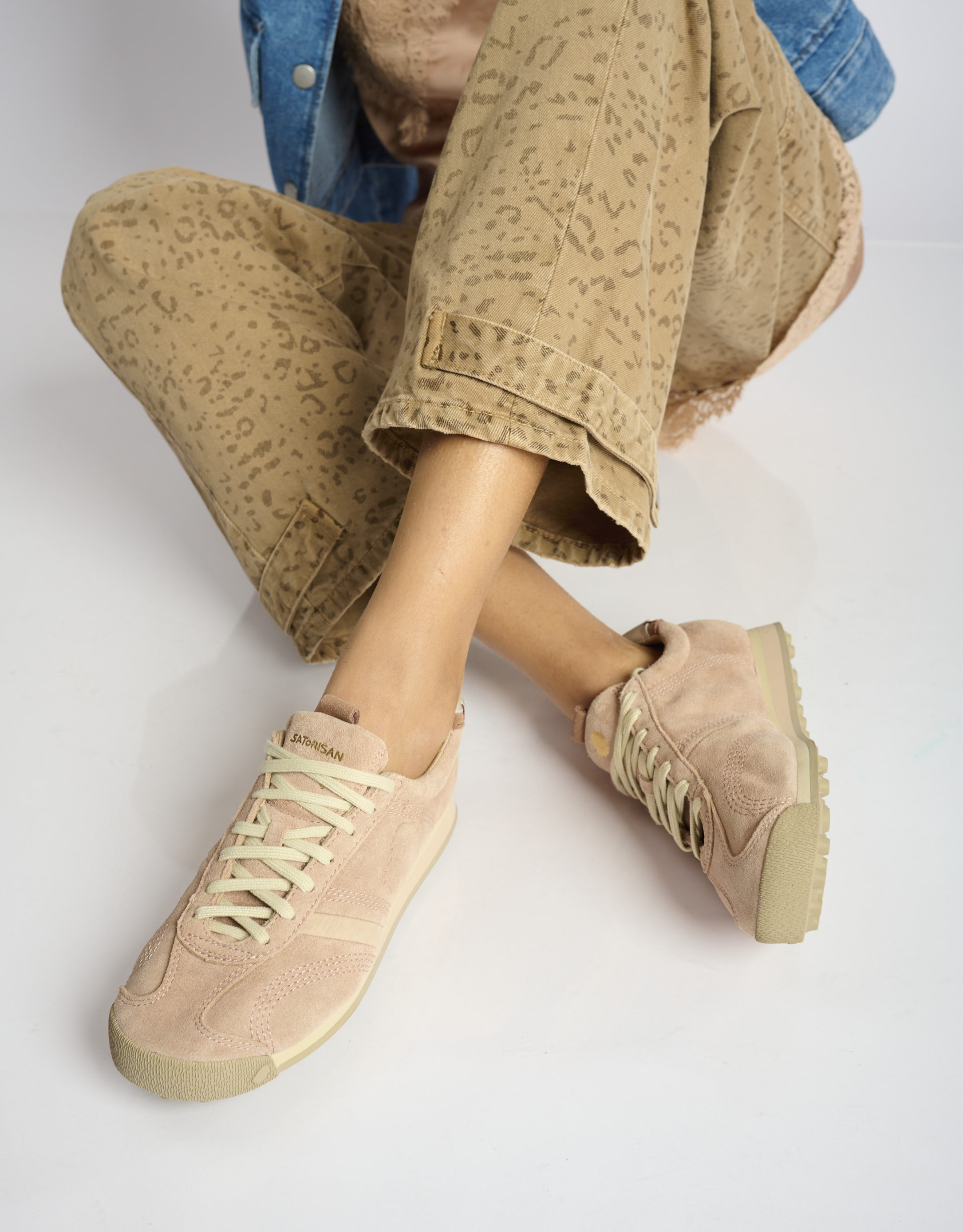 נעלי נשים - Satorisan - סניקרס זמש STARDUST - ורוד3