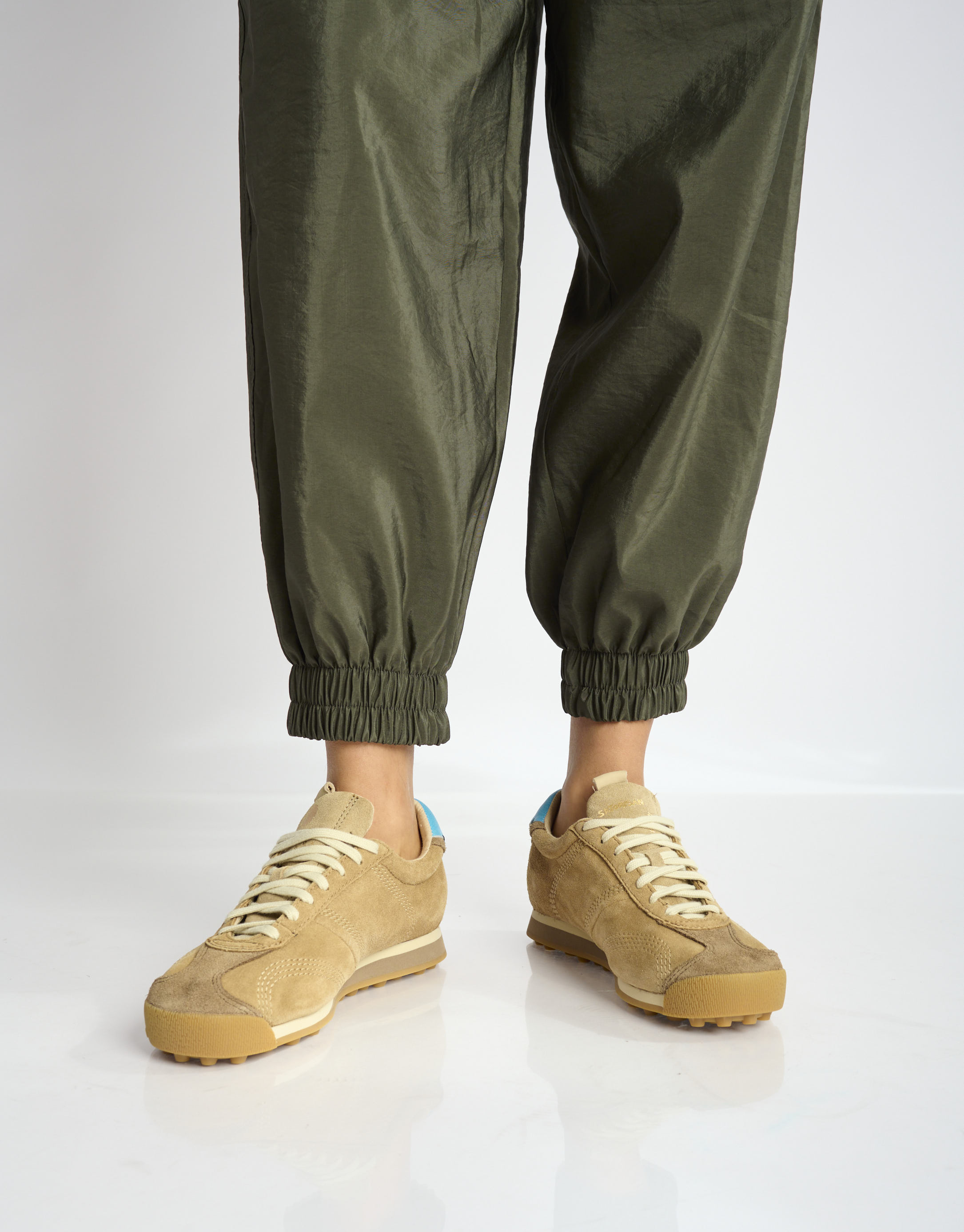 נעלי נשים - Satorisan - סניקרס זמש STARDUST - חום בהיר3