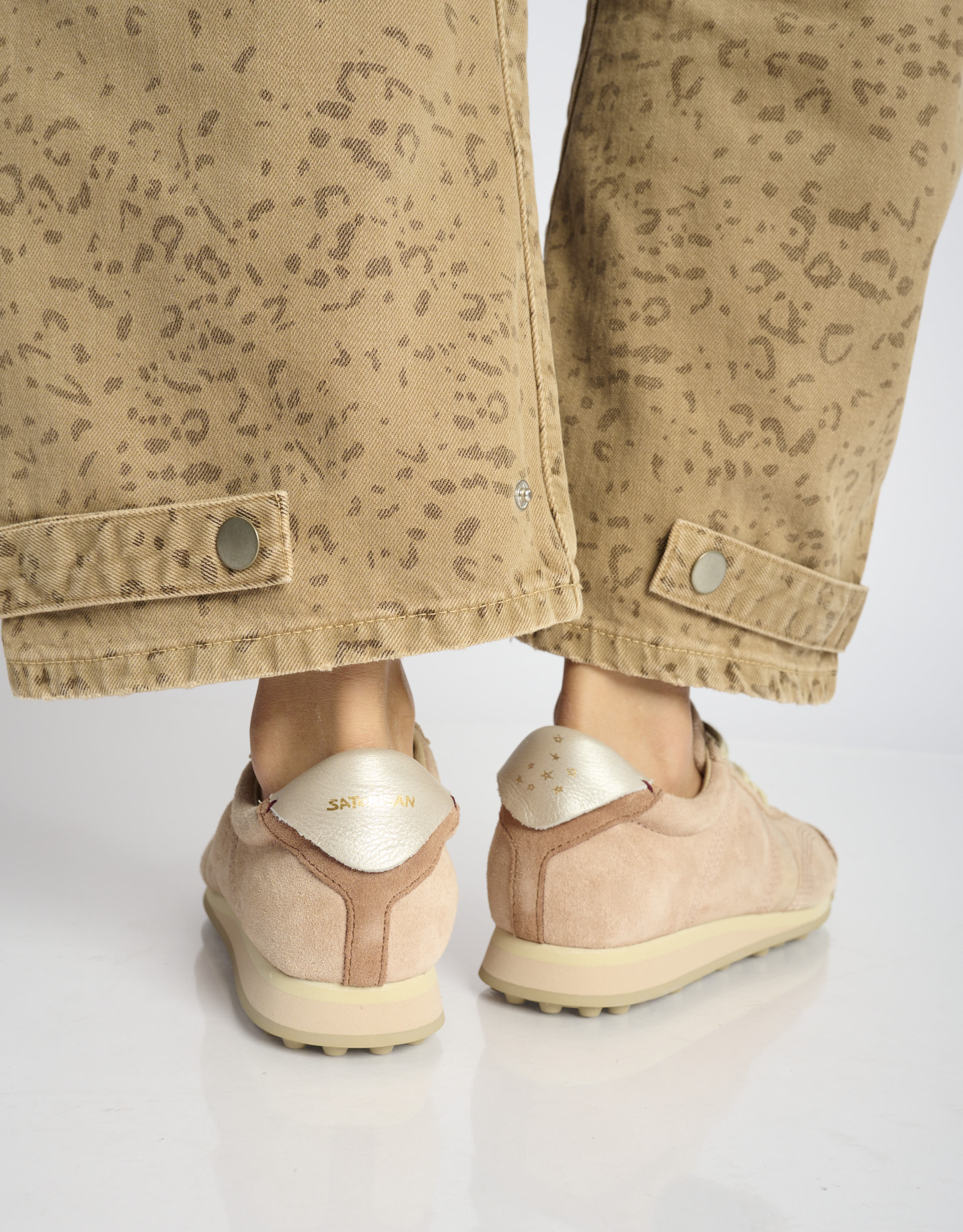 נעלי נשים - Satorisan - סניקרס זמש STARDUST - ורוד4