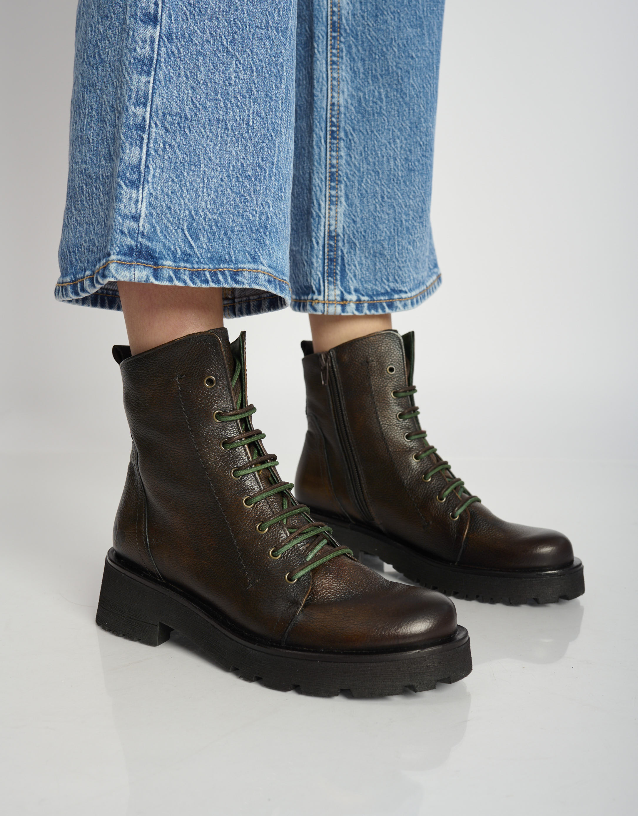 נעלי נשים - Felmini - מגפונים עם שרוכים NADIR - חום1