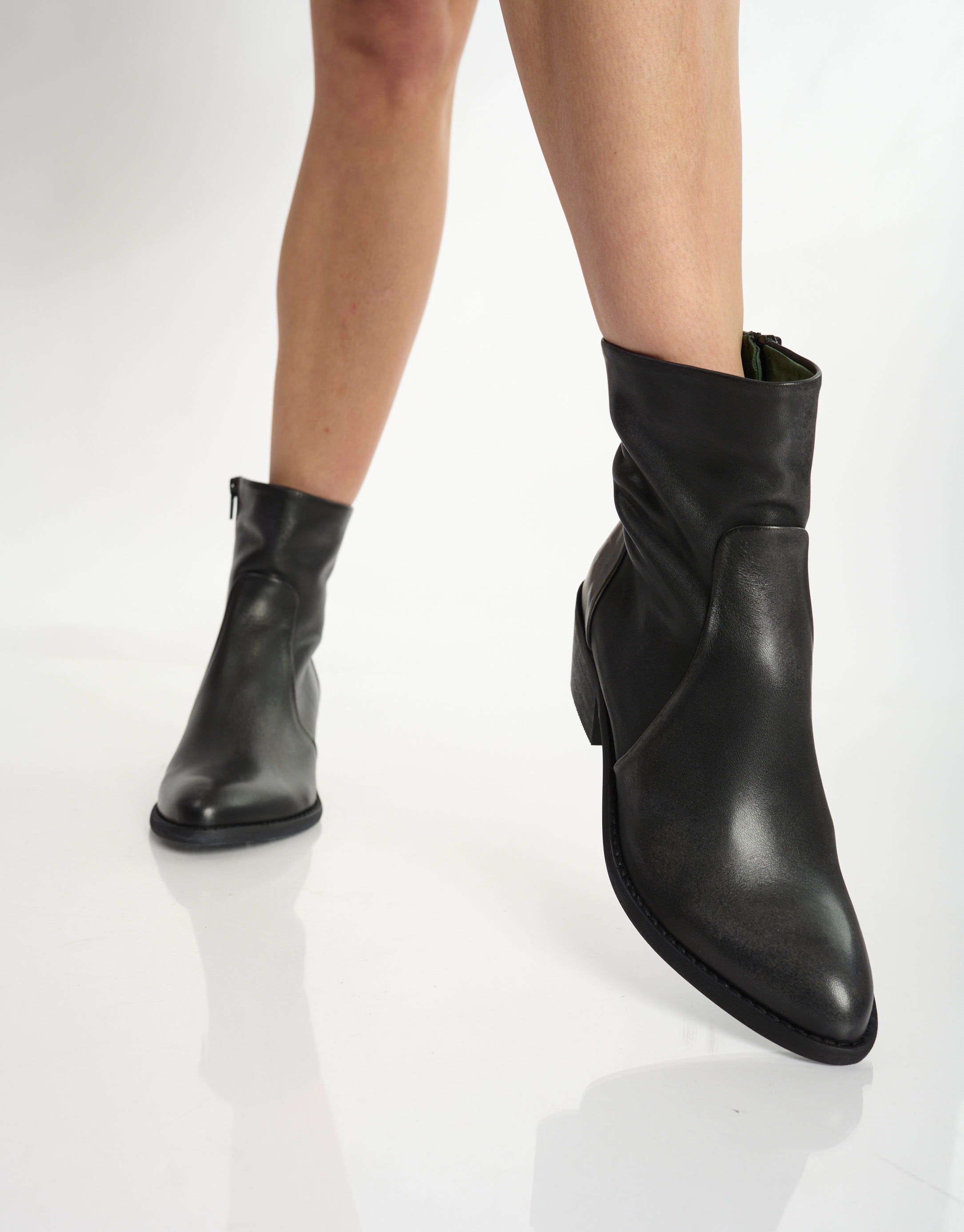 נעלי נשים - Felmini - מגפוני עור RUBI - שחור מיוחד1