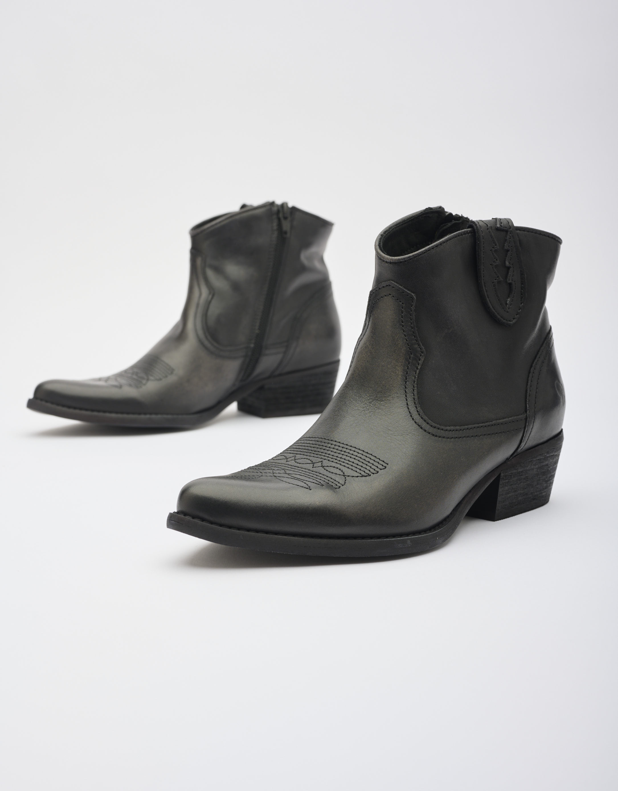 נעלי נשים - Felmini - מגפוני בוקרים WEST - שחור מיוחד1