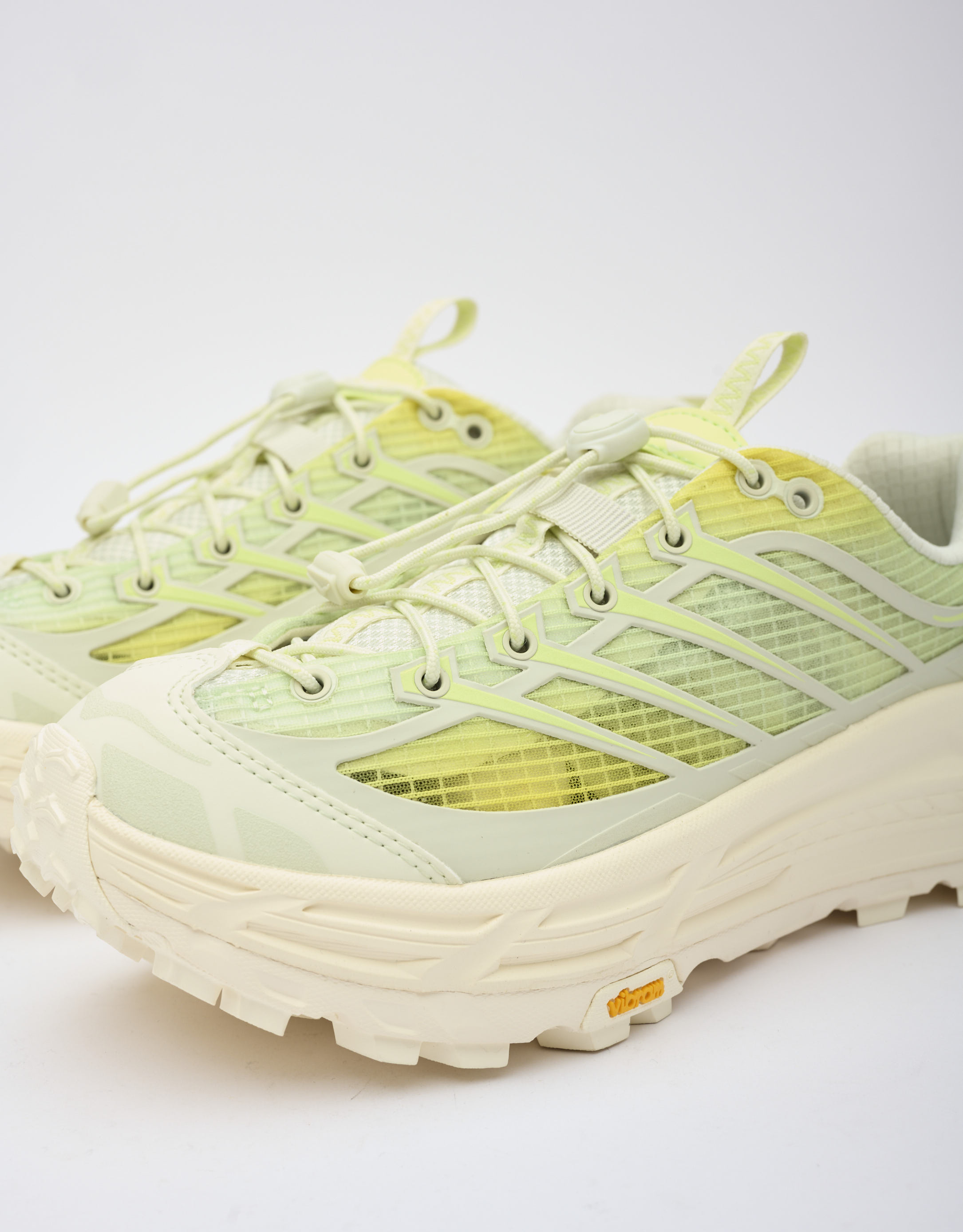 נעלי נשים - Hoka - סניקרס MAFATE THREE - ליים1