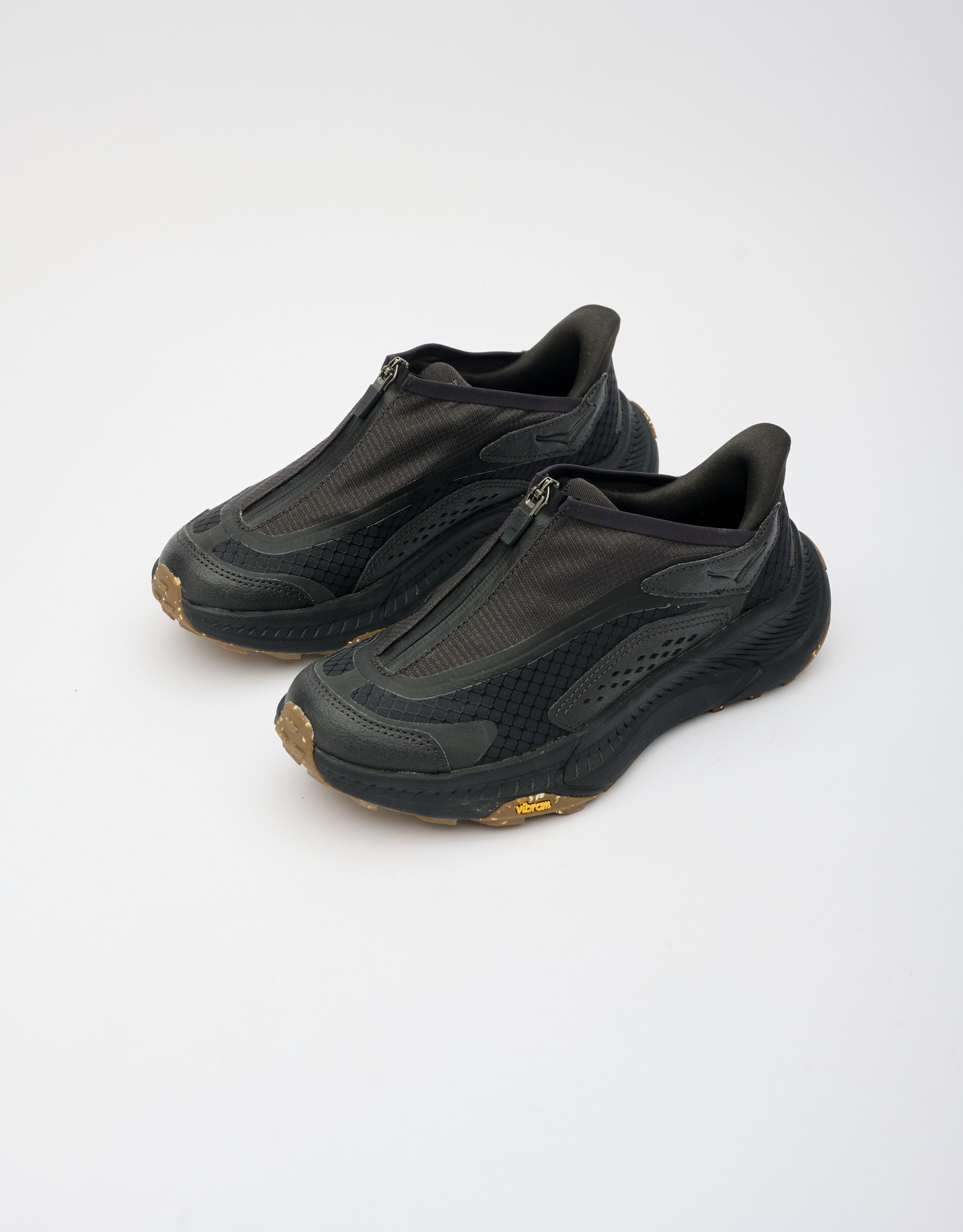 נעלי נשים - Hoka - סניקרס PROJECT TRANSPORT - שחור3