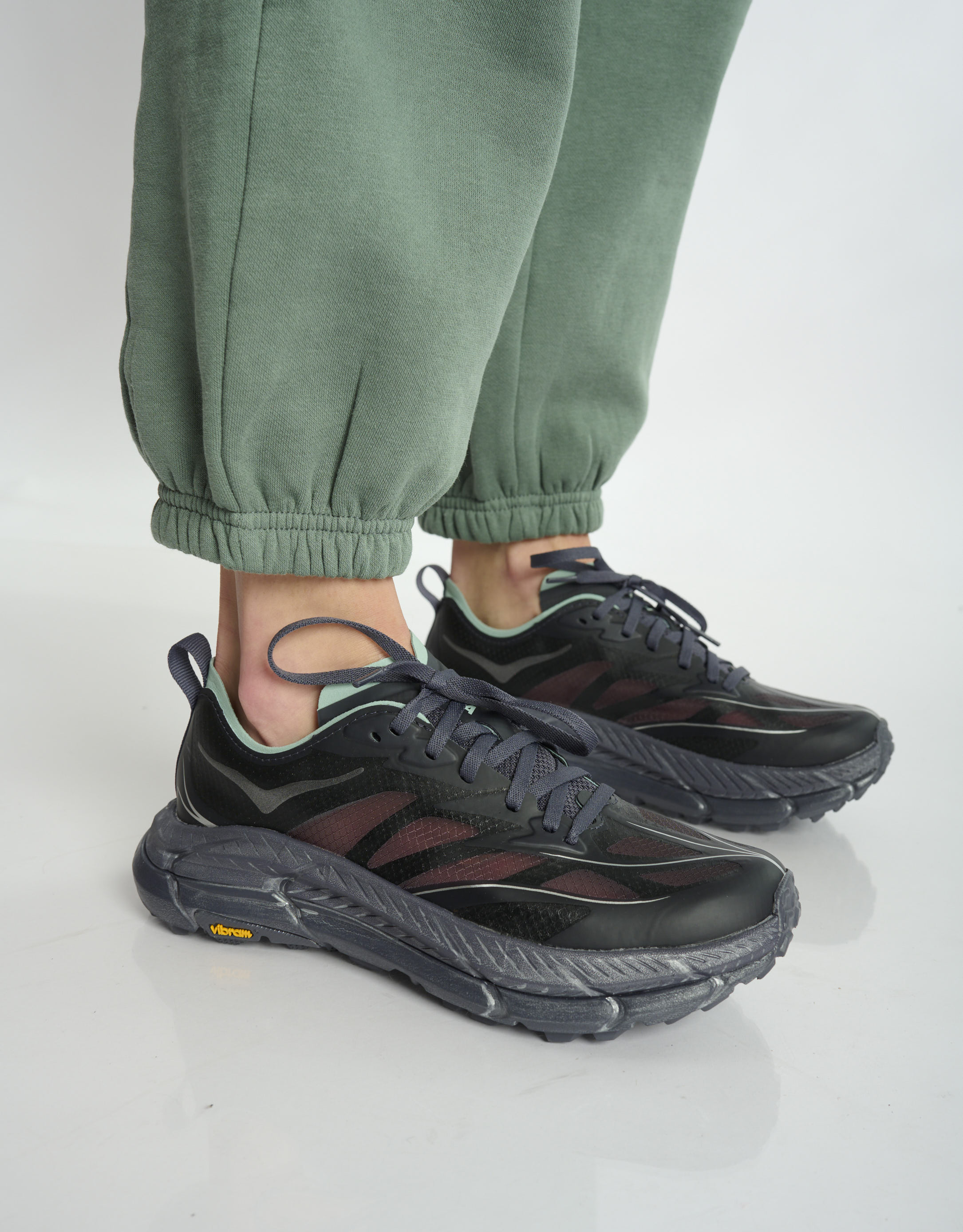 נעלי נשים - Hoka - סניקרס MAFATE SPEED LITE - שחור4