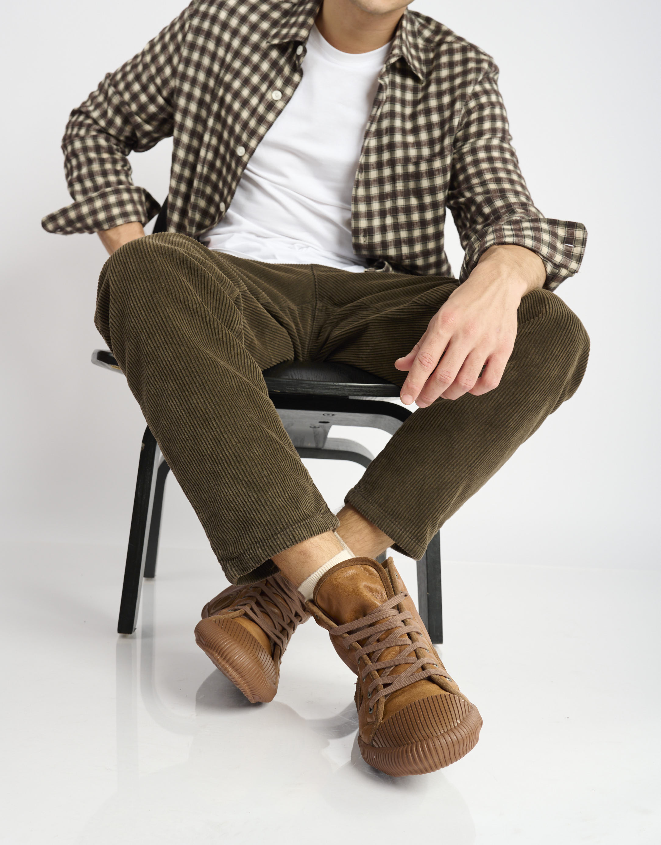 נעלי גברים - Aro - סניקרס גבוהות CHARLIE - חום1