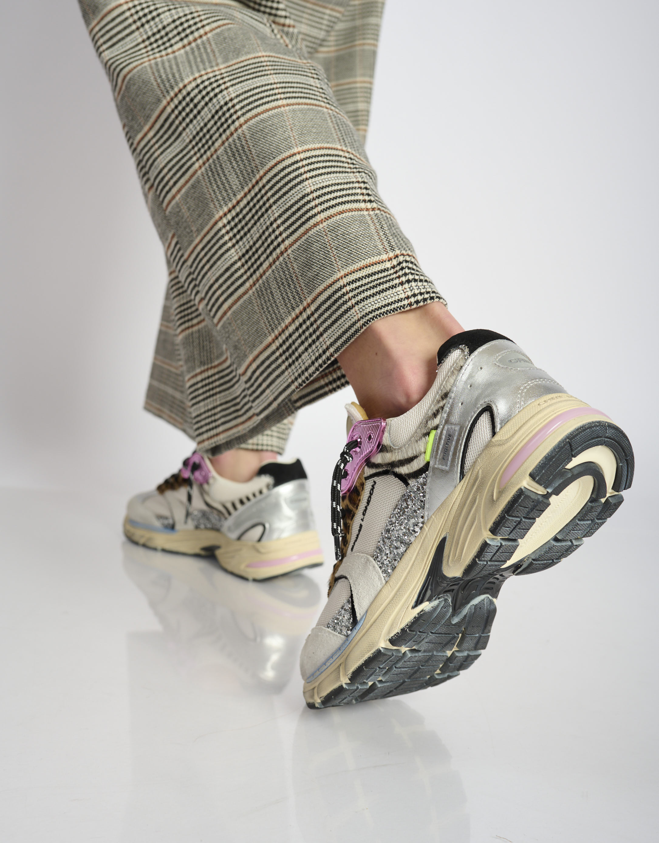 נעלי נשים - Crime London - סניקרס MIA - לבן4