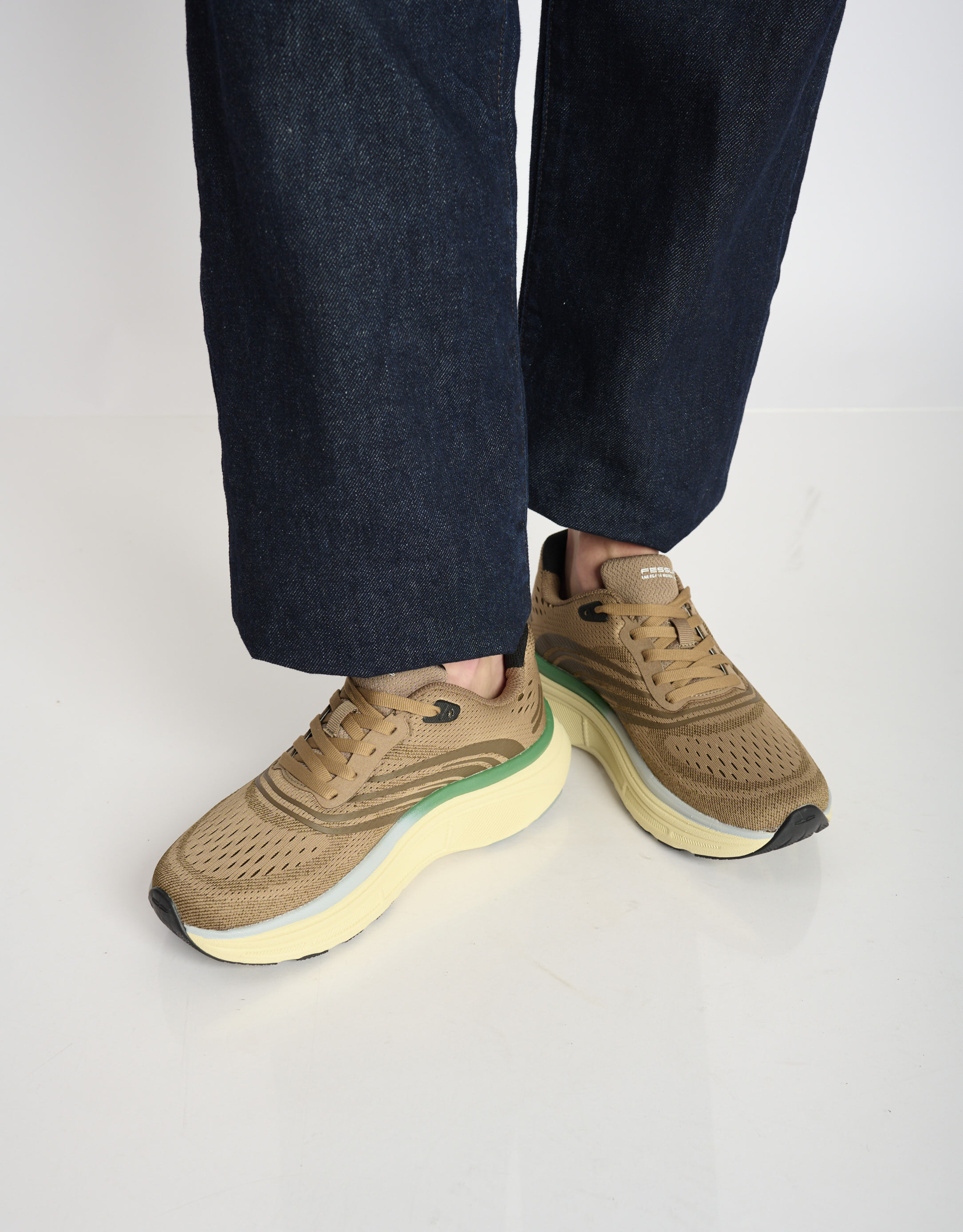 נעלי נשים - Fessura - סניקרס SPEED - חום בהיר3