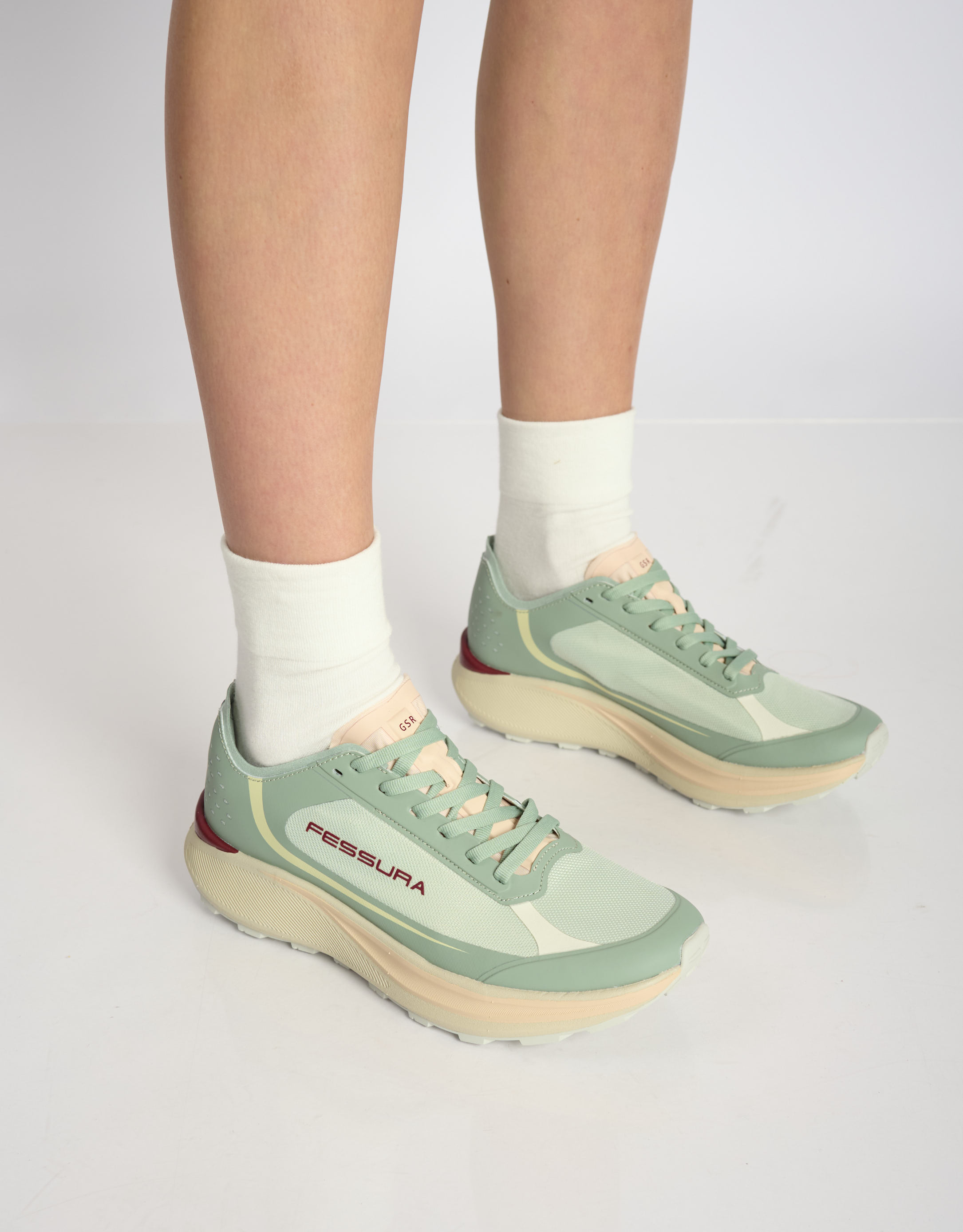 נעלי נשים - Fessura - סניקרס ULTRATRAIL GSR - מנטה4