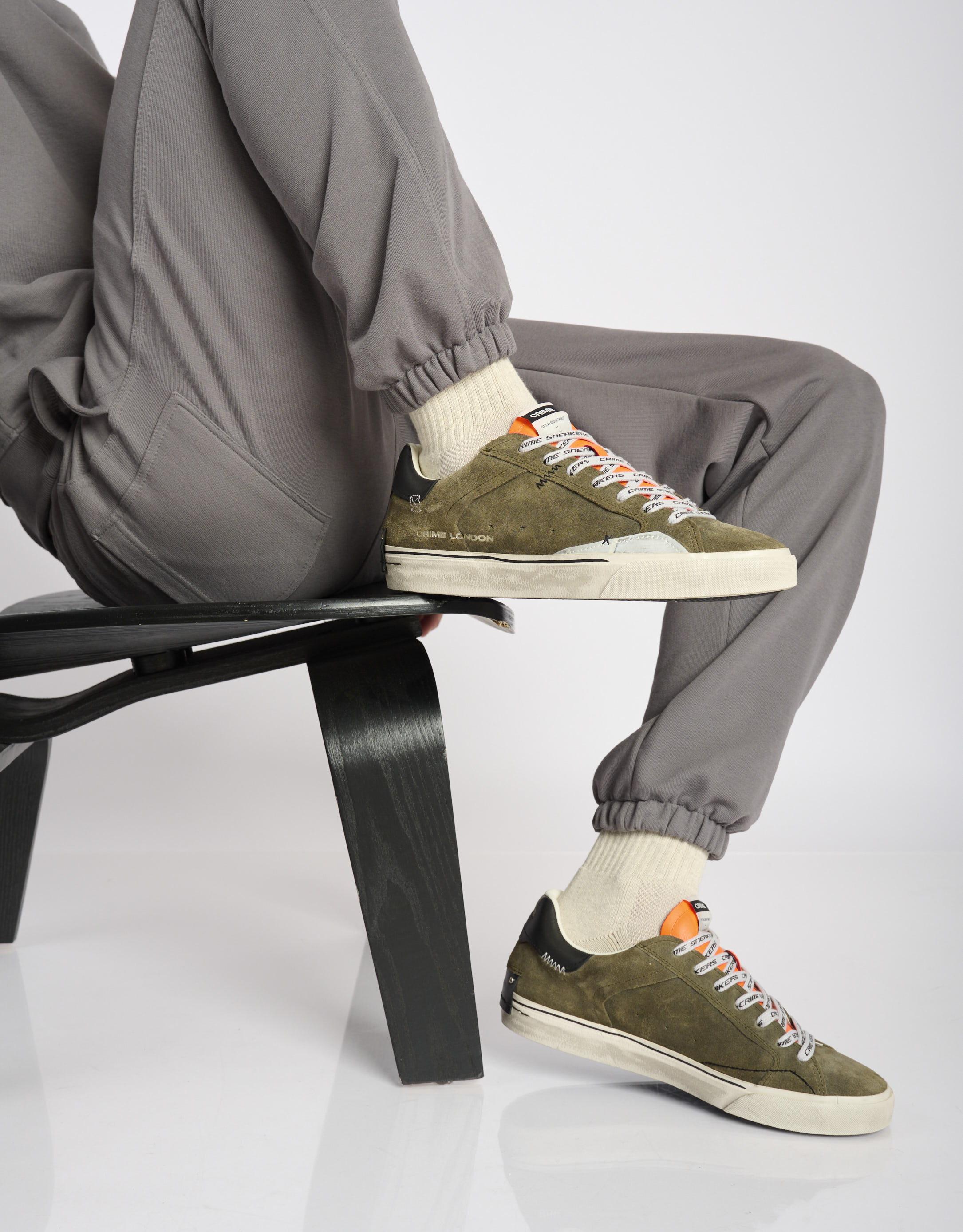נעלי גברים - Crime London - סניקרס זמש BONO - חאקי