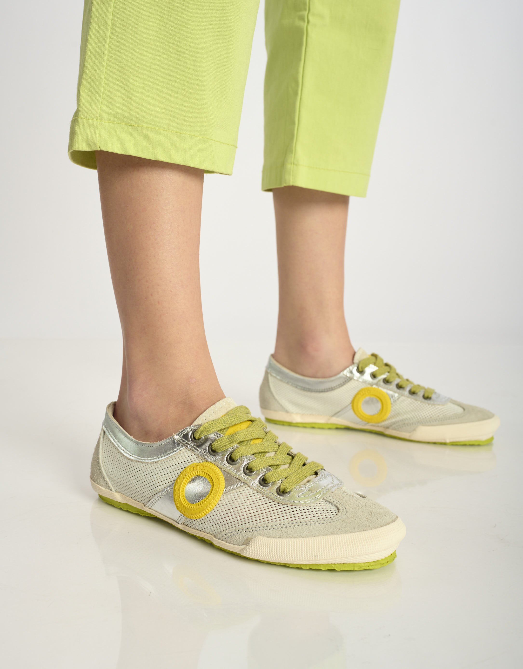 נעלי נשים - Aro - סניקרס JOANETA CAPRI - כסף3