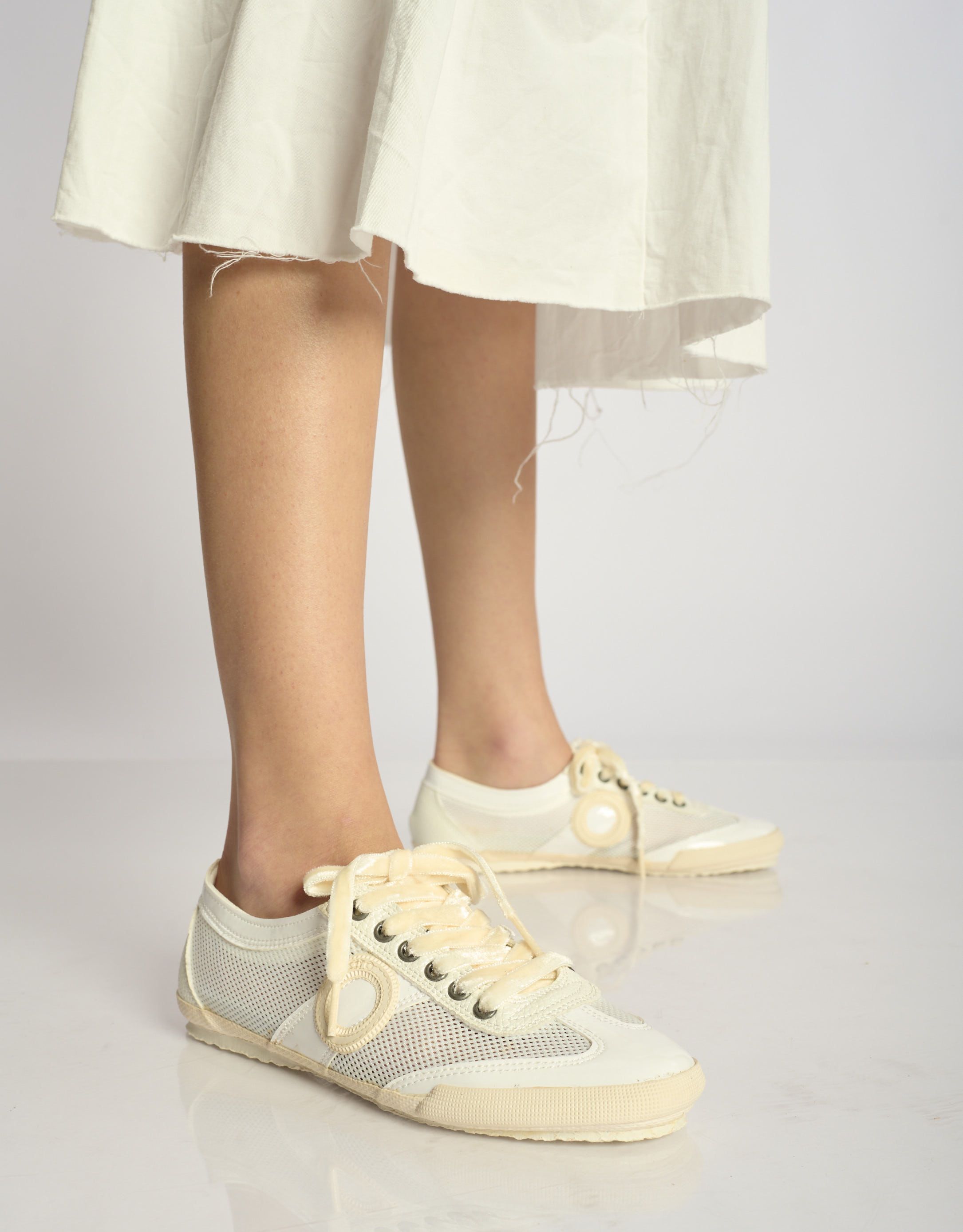 נעלי נשים - Aro - סניקרס לק  JOANETA - לבן3